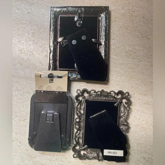 Photo Frame Set - Picture 2 of 2